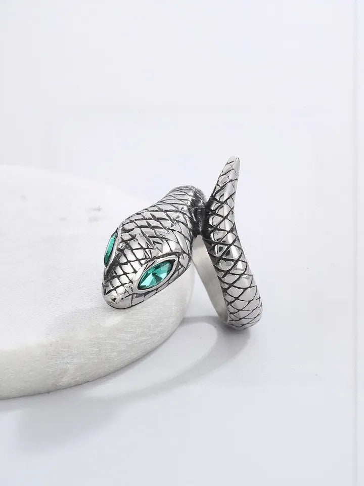 Green Eyes Snake Ring